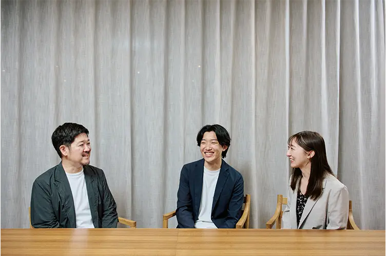 左:株式会社ユナイテッドアローズ 原氏 中央:株式会社オプト 若林氏 右:小野氏