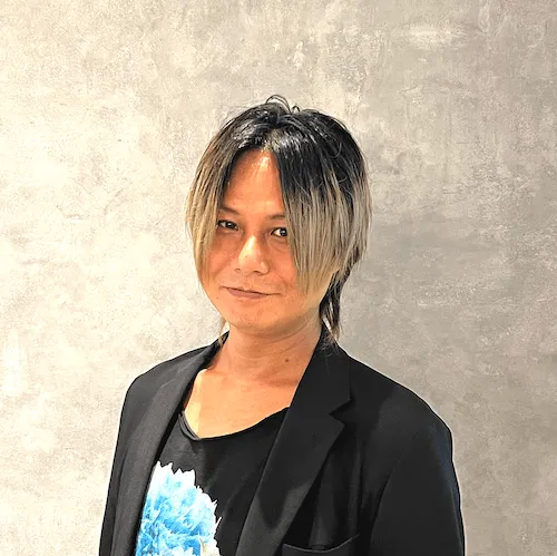 阿部 孝裕
studio15株式会社
社長室 兼 セールス