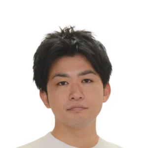 株式会社アスレバ
代表取締役　松尾 遼